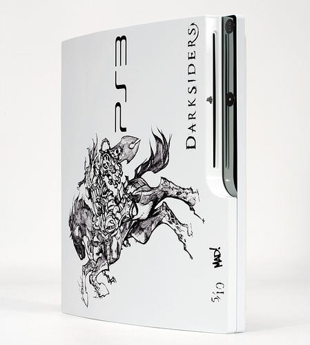 Новости - Белая PS3 Slim в стиле Darksiders